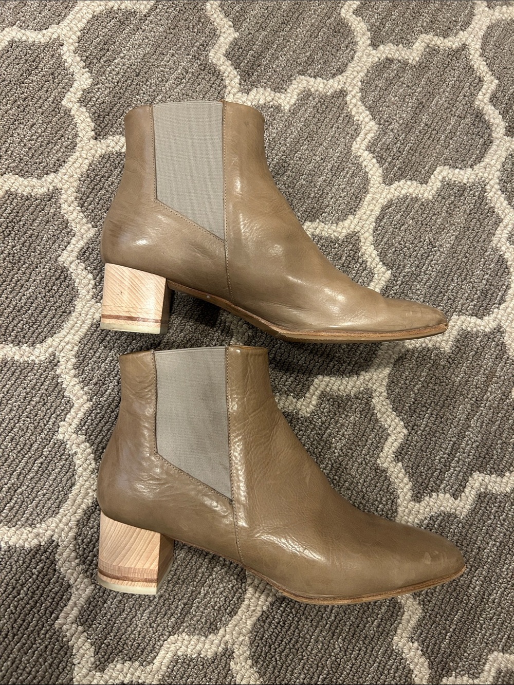 COCLICO Taupe Leather Chelsea Ankle Boots with White Elastic Panels